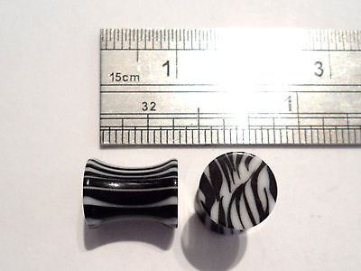 Pair 2 pieces Double Flare Acrylic Black White Zebra Plugs Ear Lobe 2 gauge 2g - I Love My Piercings!
