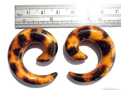 Pair 2 pieces Brown Leopard Print Acrylic Spiral Lobe Plugs 00 gauge 00g - I Love My Piercings!